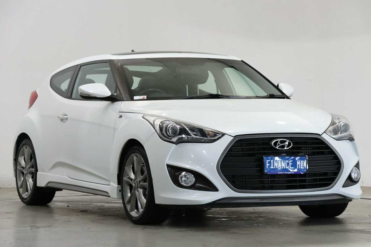 SOLD 2016 Hyundai Veloster SR Coupe DCT Turbo + in White Used Hatch