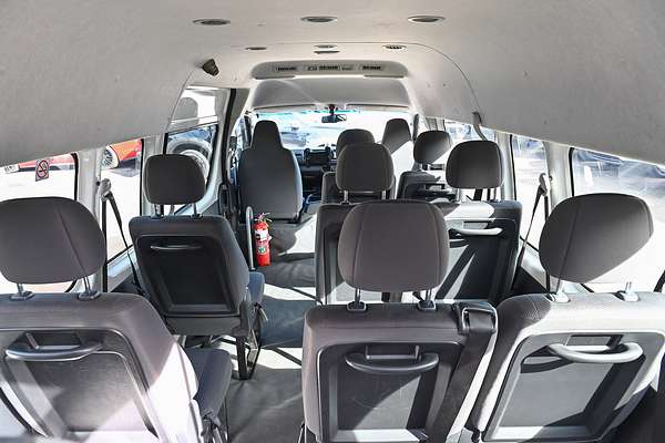 2017 Toyota Hiace Commuter KDH223R