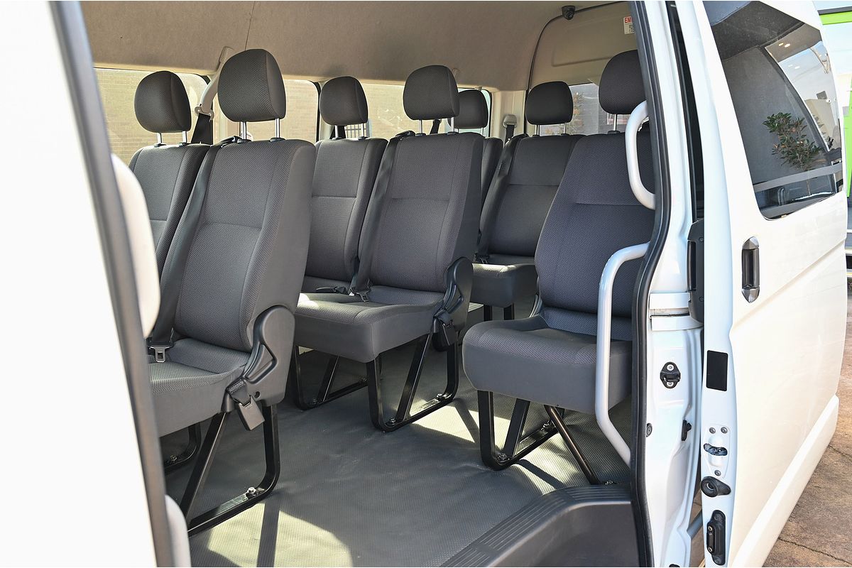 2017 Toyota Hiace Commuter KDH223R