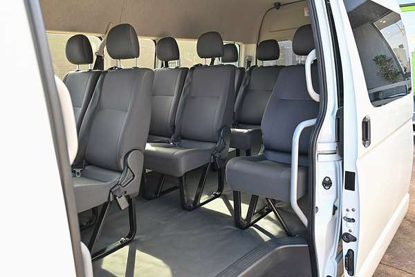 2017 Toyota Hiace Commuter KDH223R