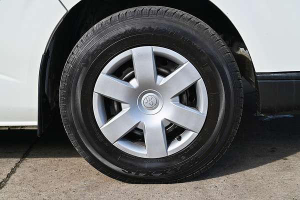 2017 Toyota Hiace Commuter KDH223R