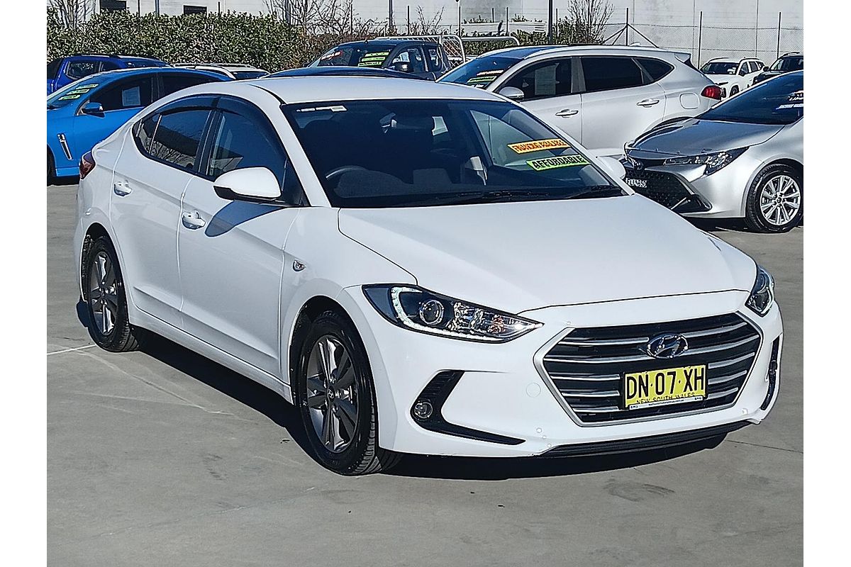 2017 Hyundai Elantra Active AD