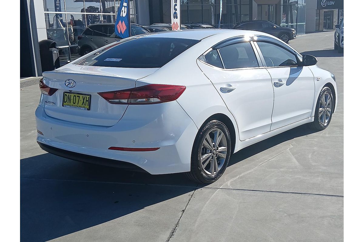 2017 Hyundai Elantra Active AD