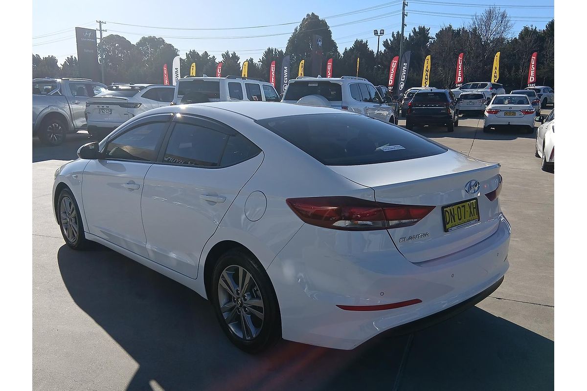 2017 Hyundai Elantra Active AD