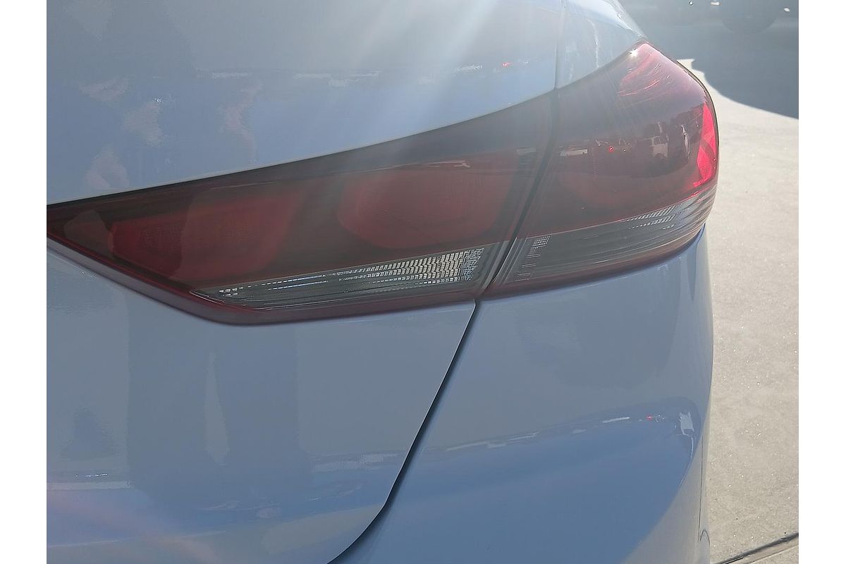 2017 Hyundai Elantra Active AD