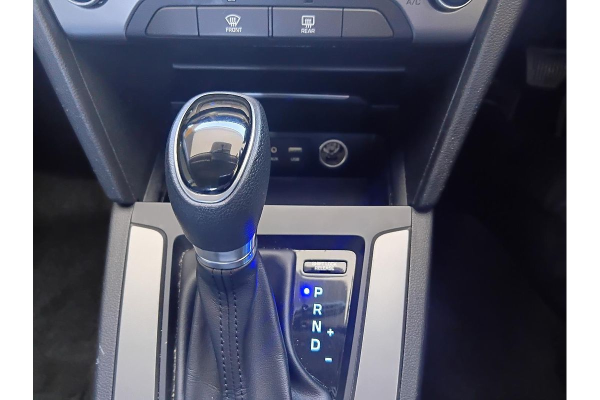 2017 Hyundai Elantra Active AD