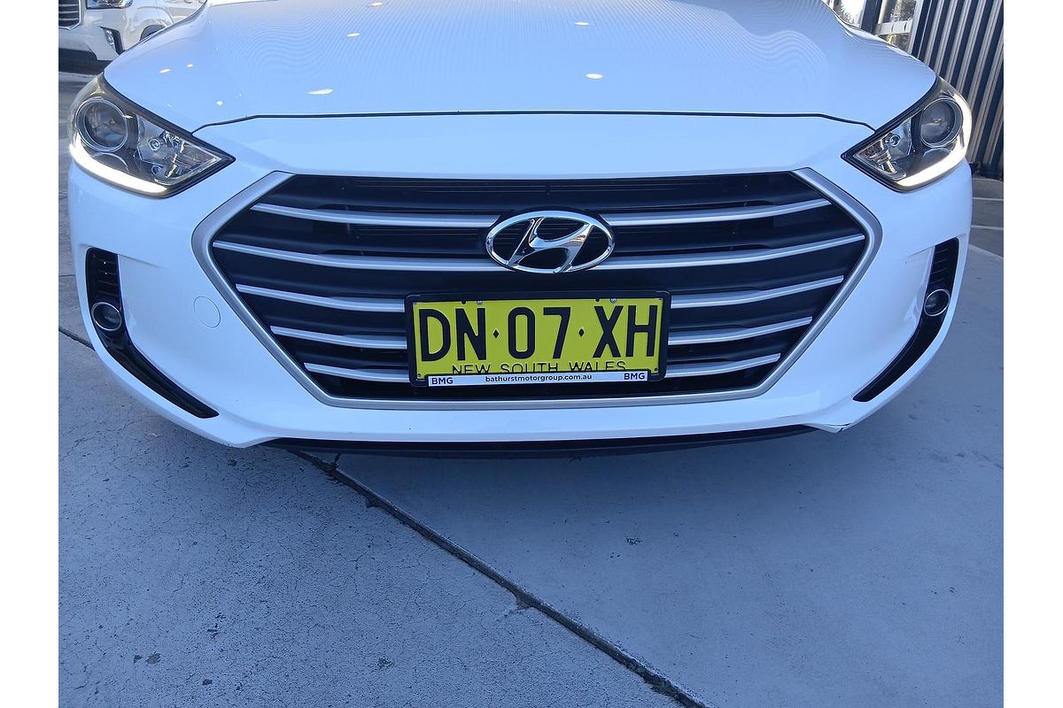 2017 Hyundai Elantra Active AD
