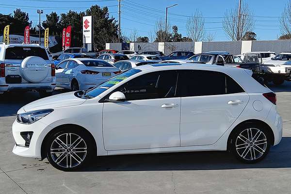2022 Kia Rio SX YB