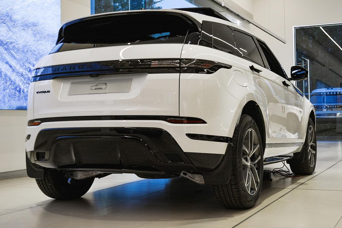 2025 Land Rover Range Rover Evoque P250 Dynamic SE L551
