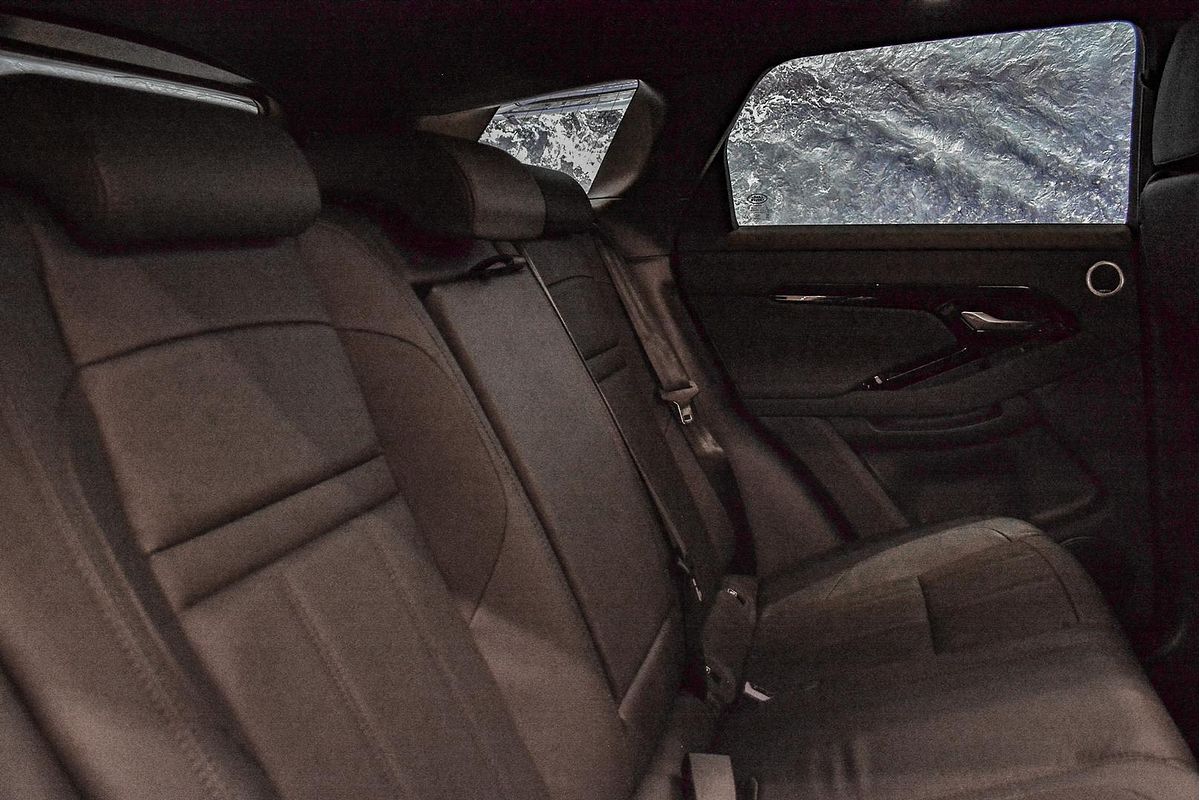 2025 Land Rover Range Rover Evoque P250 Dynamic SE L551