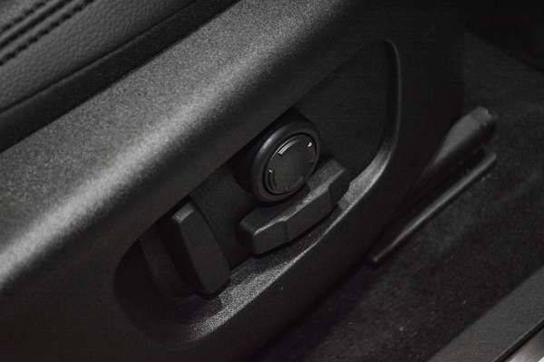 2025 Land Rover Range Rover Evoque P250 Dynamic SE L551