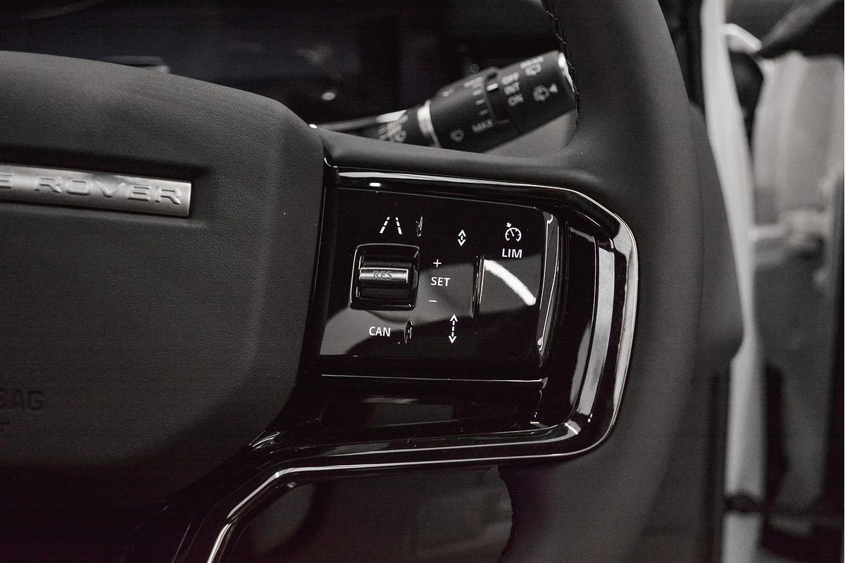 2025 Land Rover Range Rover Evoque P250 Dynamic SE L551