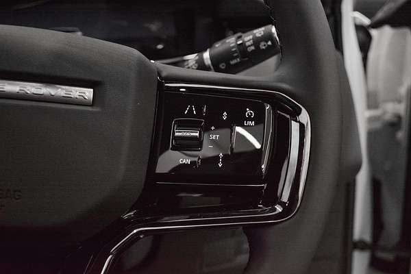 2025 Land Rover Range Rover Evoque P250 Dynamic SE L551