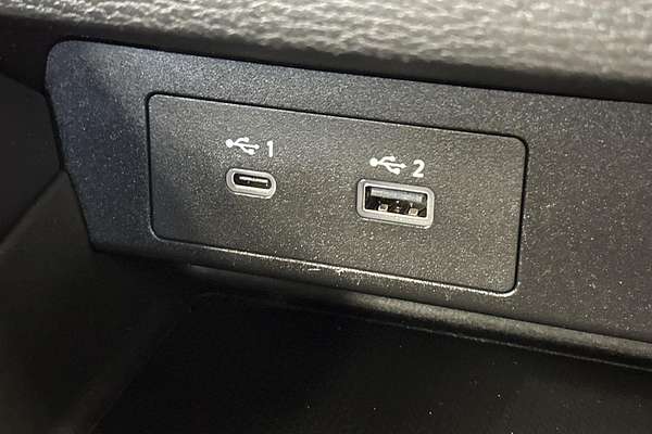2024 Mitsubishi Outlander ES ZM