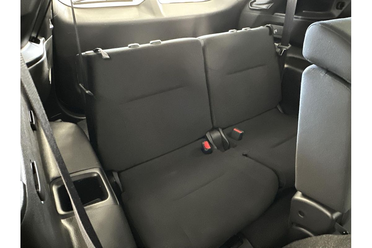 2024 Mitsubishi Outlander ES ZM
