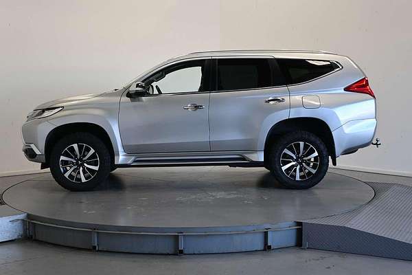 2017 Mitsubishi Pajero Sport GLS QE
