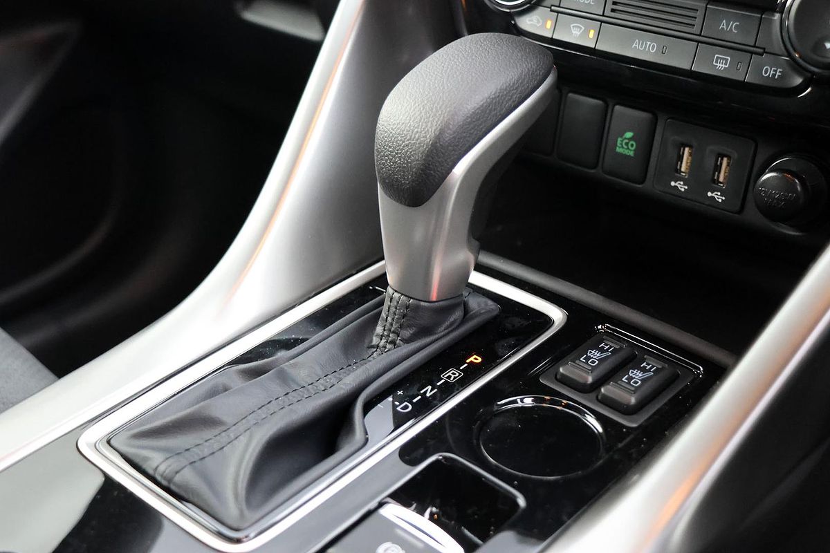 2024 Mitsubishi Eclipse Cross Black Edition YB