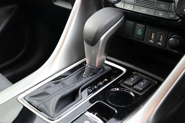 2024 Mitsubishi Eclipse Cross Black Edition YB