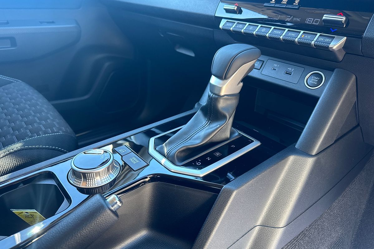 2025 Mitsubishi Triton GLS MV 4X4