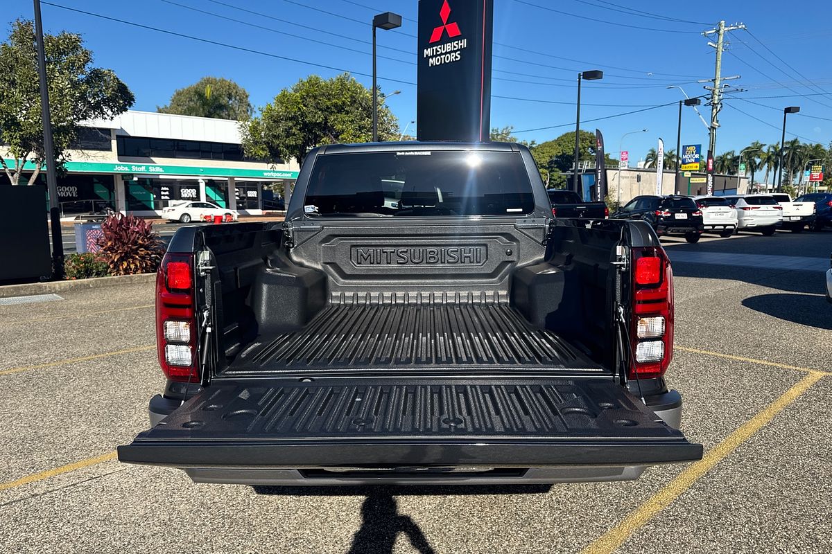 2025 Mitsubishi Triton GLS MV 4X4