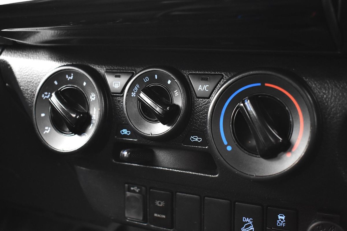 2021 Toyota Hilux SR GUN126R 4X4