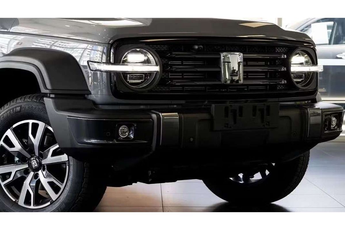 2025 GWM Tank 300 Ultra Hybrid P01