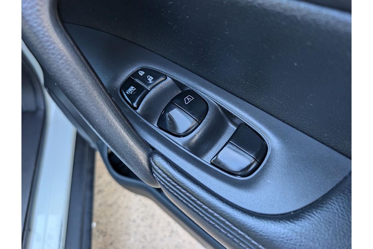 2015 Nissan X-TRAIL ST-L T32