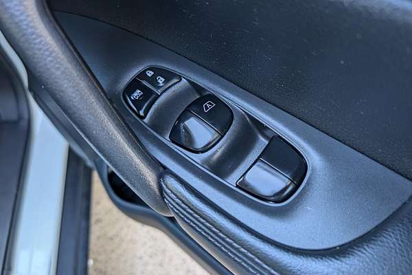 2015 Nissan X-TRAIL ST-L T32