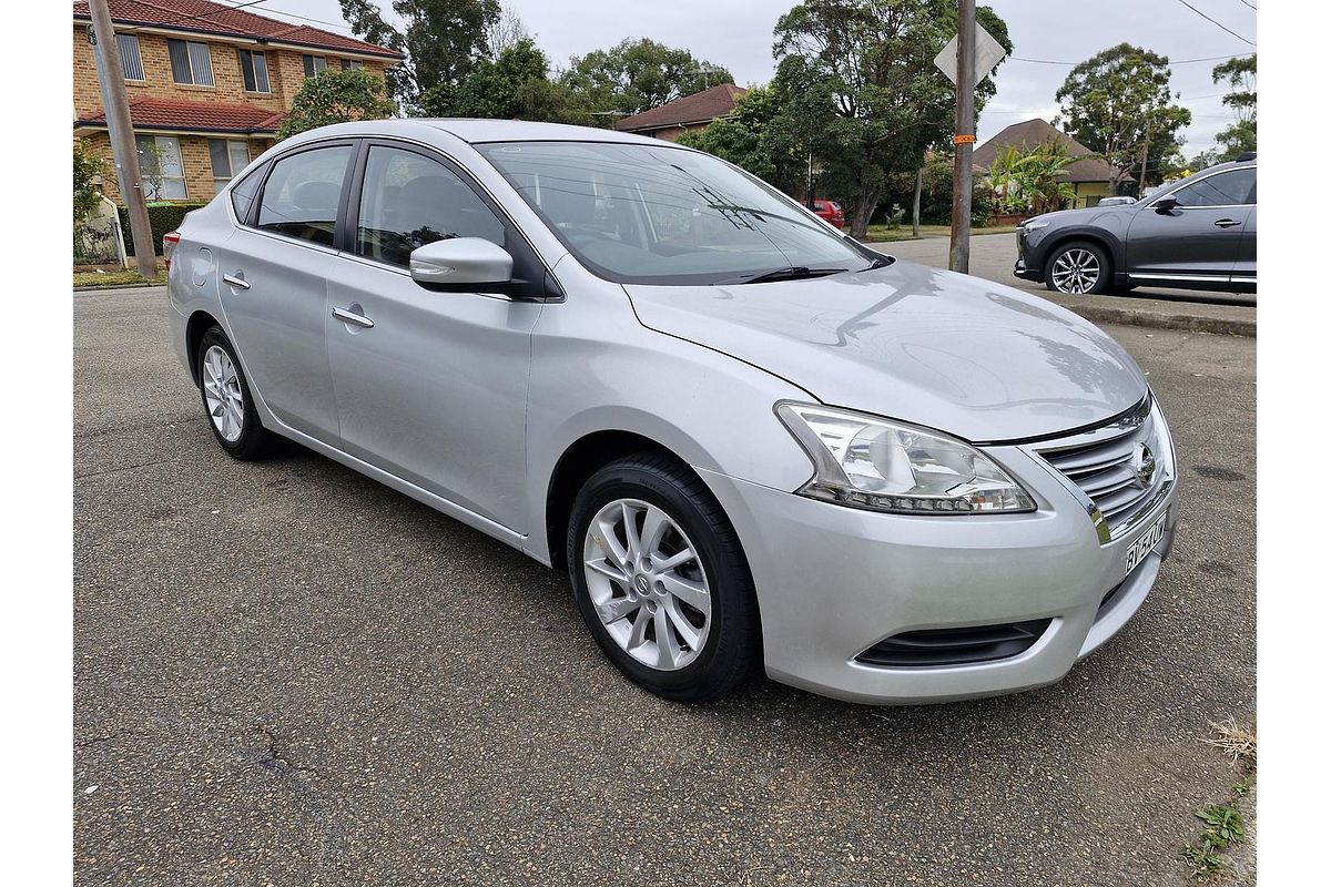 2014 Nissan Pulsar ST B17