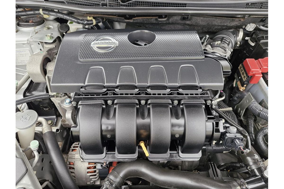 2014 Nissan Pulsar ST B17