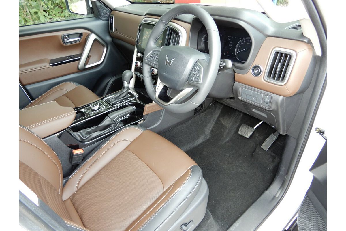 2025 Mahindra Scorpio Z8L