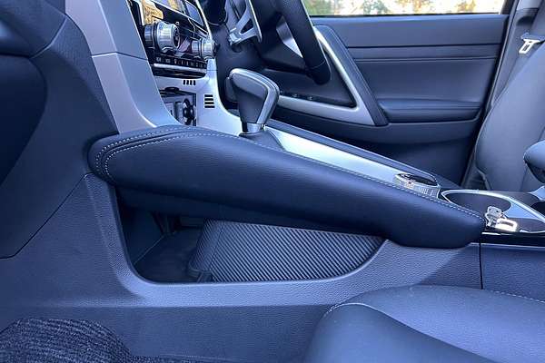 2024 Mitsubishi Pajero Sport Exceed QG