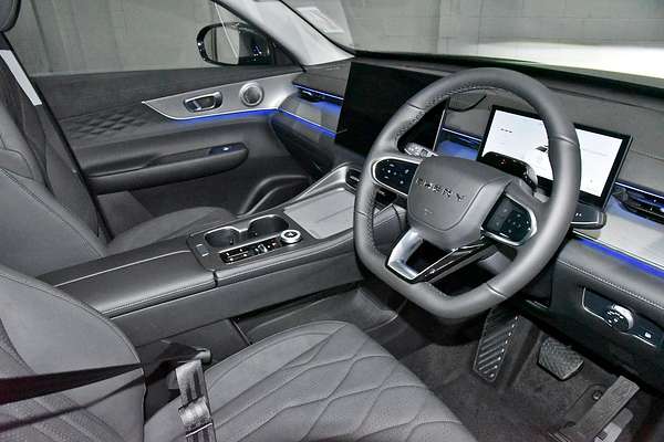 2025 Chery Tiggo 8 Super Hybrid Urban T31