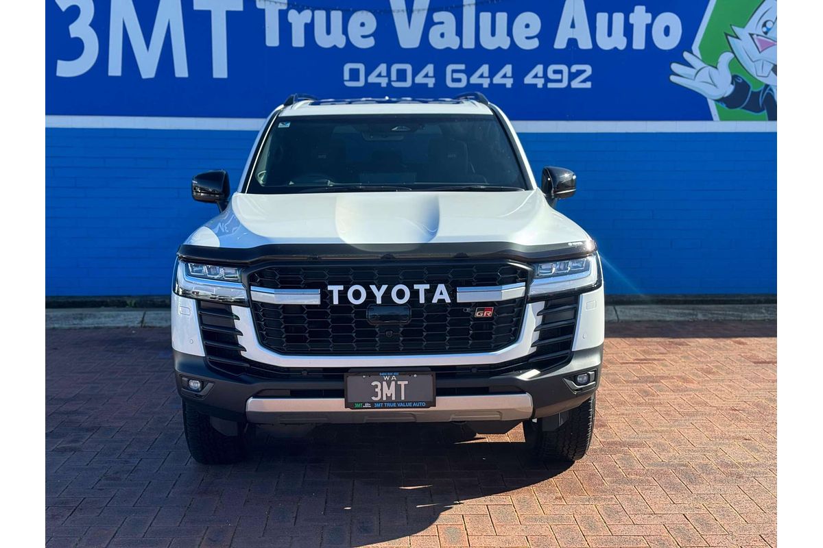 2025 Toyota Landcruiser GR Sport FJA300R