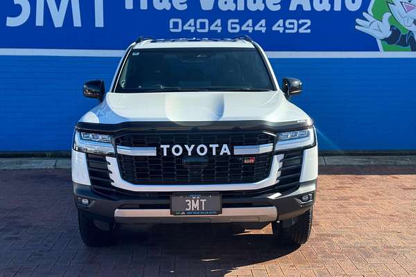 2025 Toyota Landcruiser GR Sport FJA300R