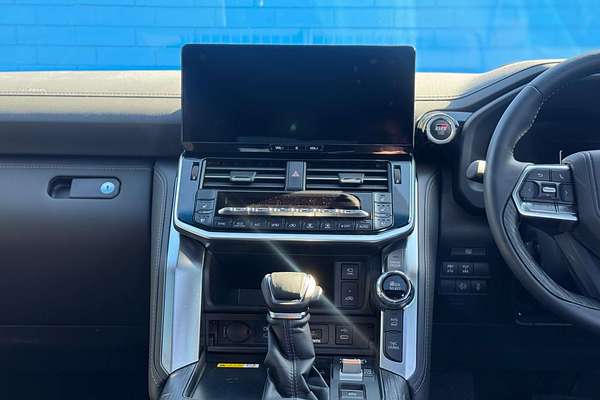 2025 Toyota Landcruiser GR Sport FJA300R