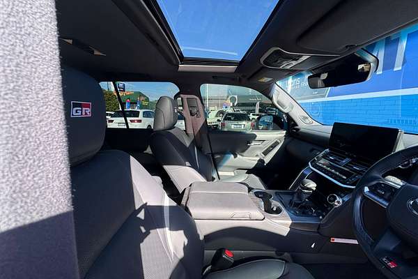 2025 Toyota Landcruiser GR Sport FJA300R