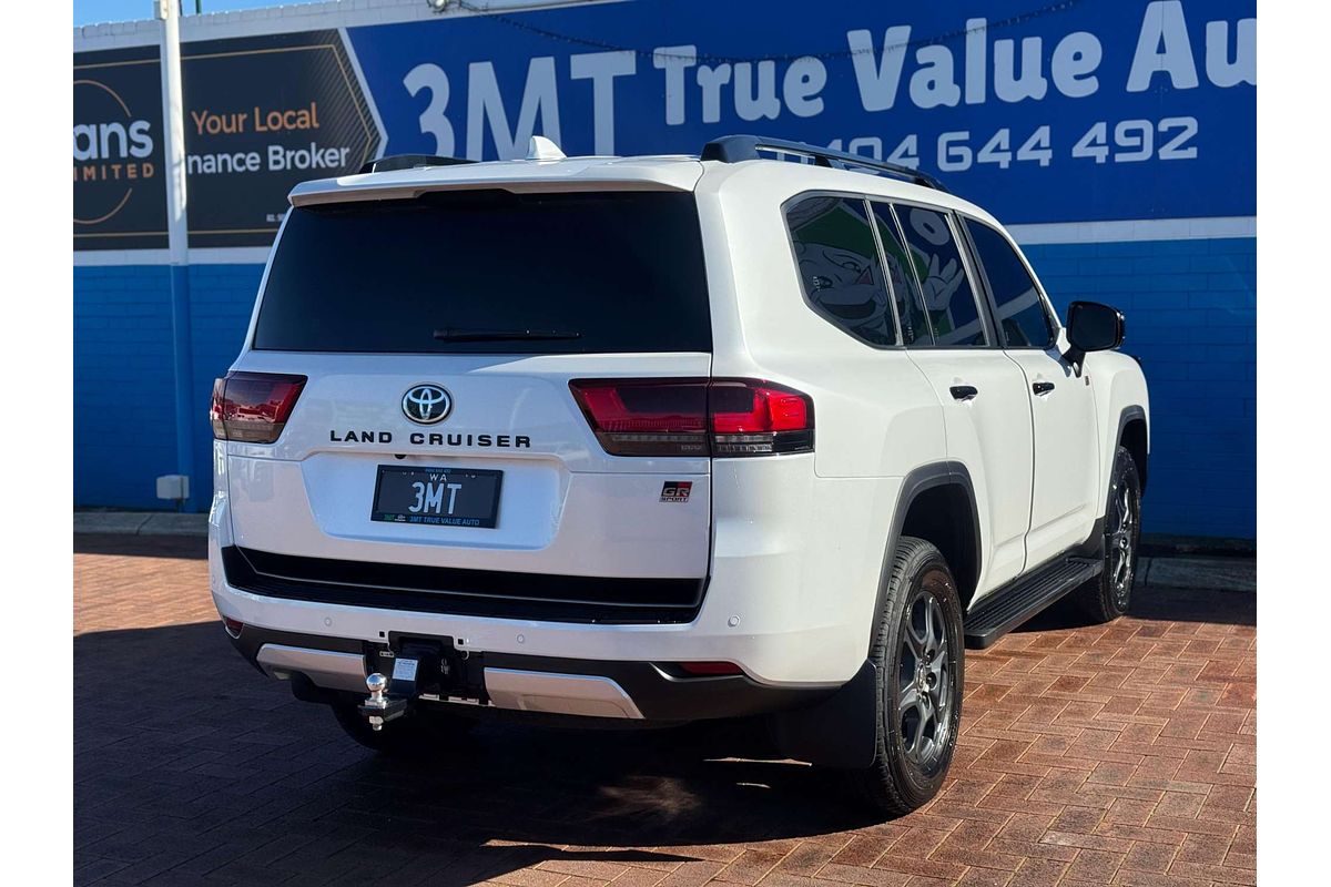 2025 Toyota Landcruiser GR Sport FJA300R