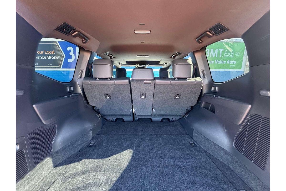 2025 Toyota Landcruiser GR Sport FJA300R