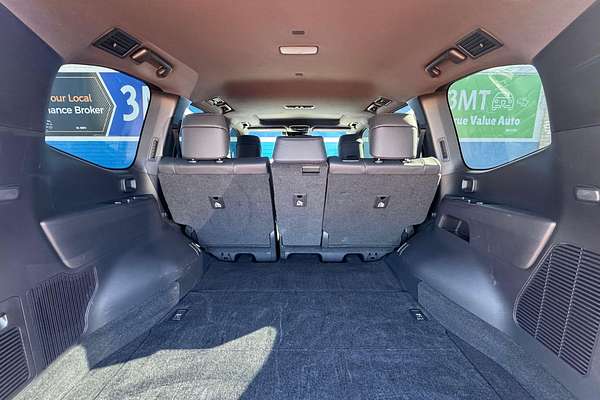 2025 Toyota Landcruiser GR Sport FJA300R