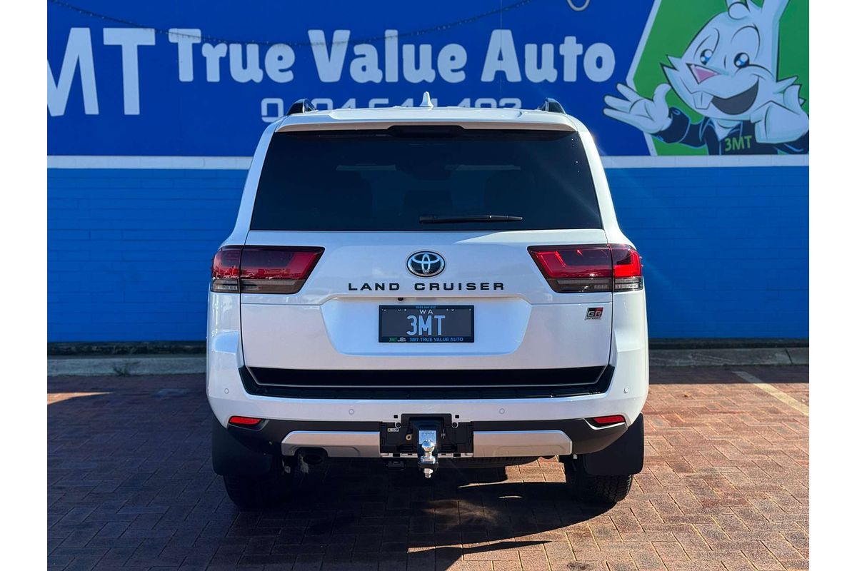 2025 Toyota Landcruiser GR Sport FJA300R