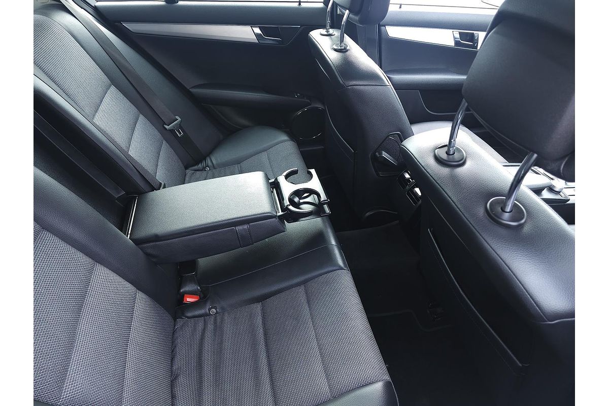 2009 Mercedes-Benz C-Class C200 Kompressor Classic W204