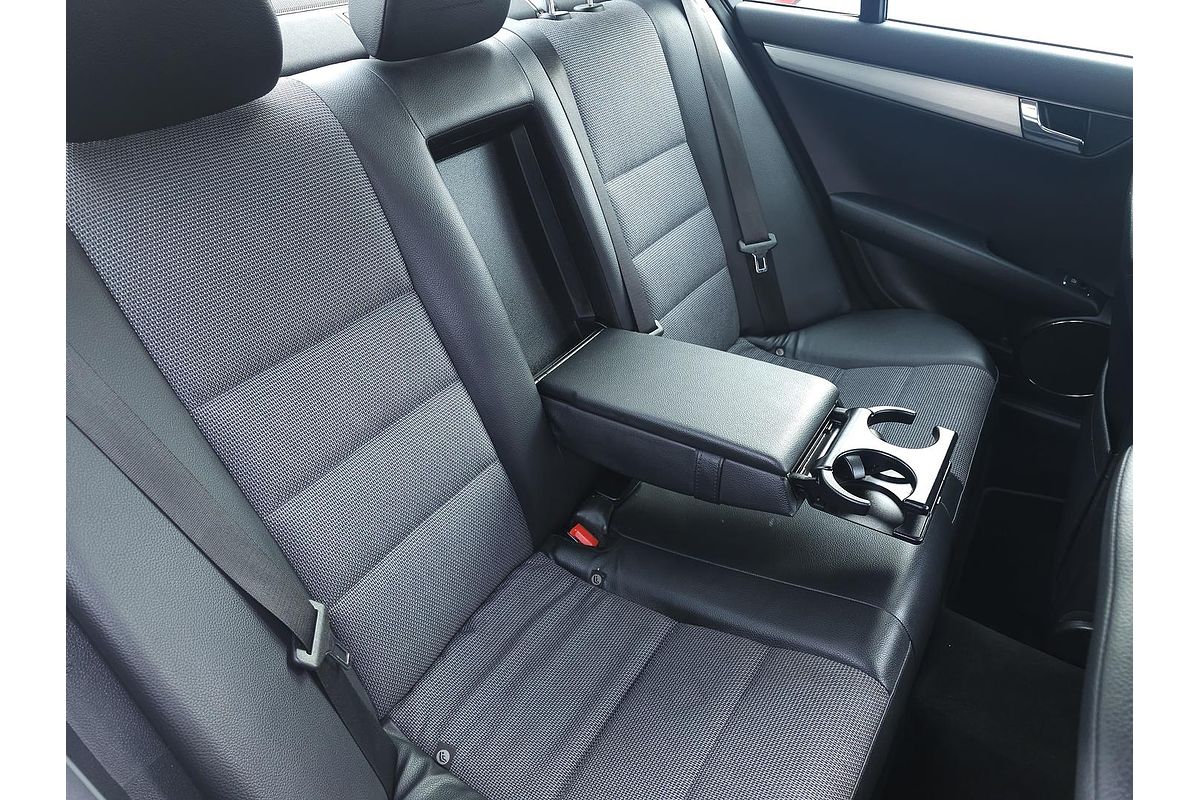 2009 Mercedes-Benz C-Class C200 Kompressor Classic W204