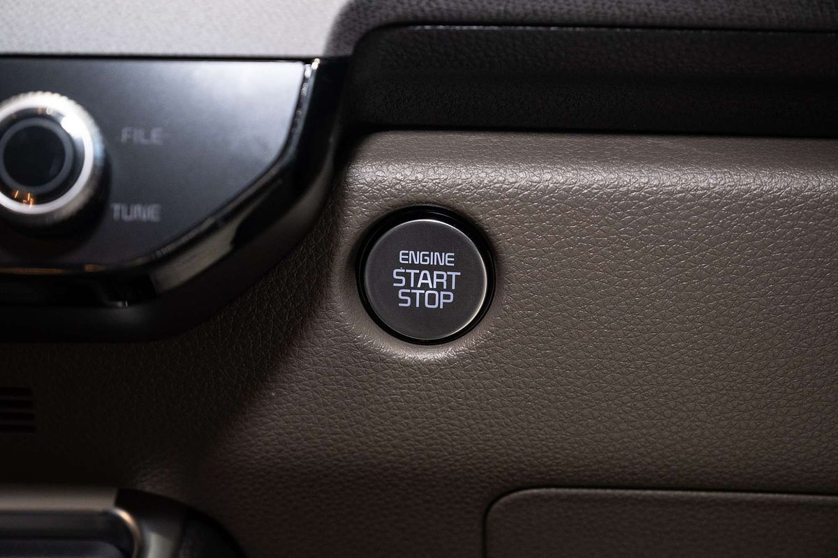 2025 Kia Carnival Sport KA4 PE