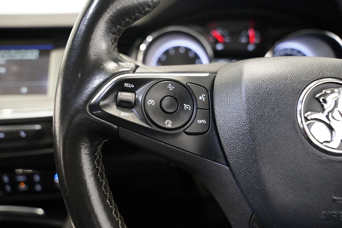 2020 Holden Commodore LT ZB