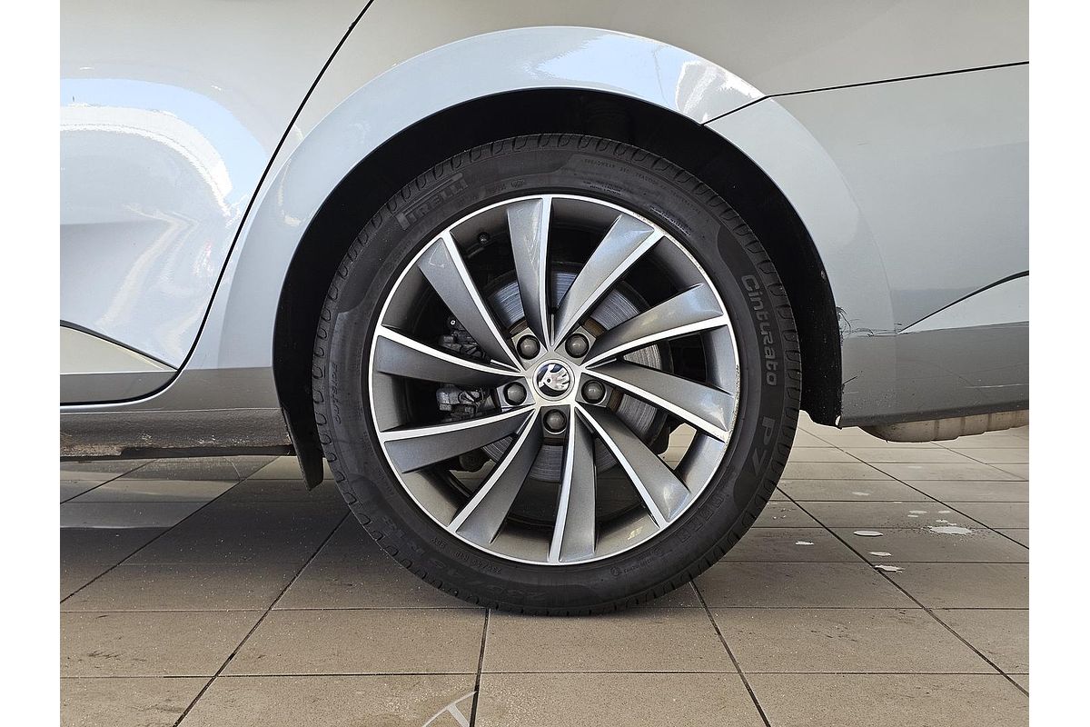 2019 SKODA Superb 162TSI NP