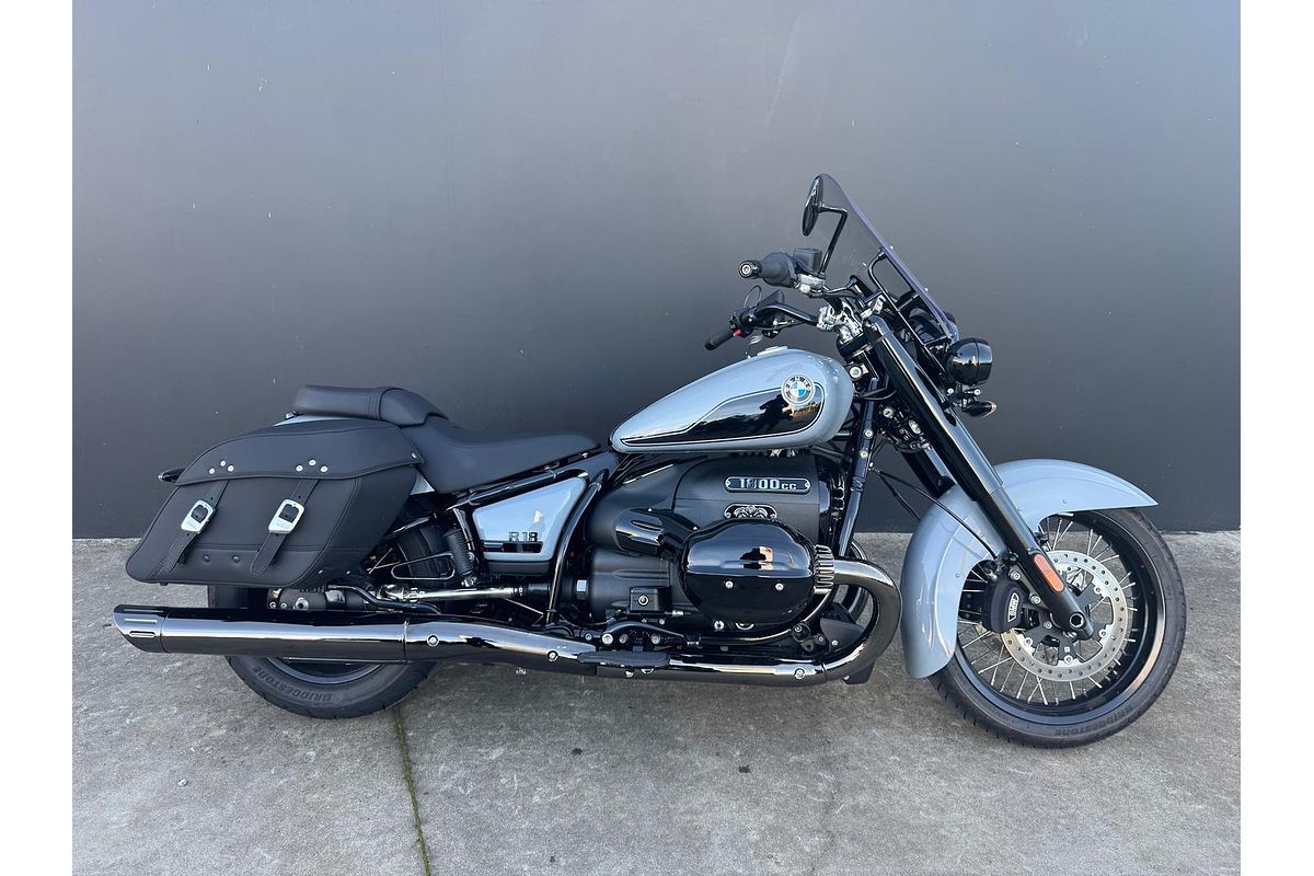 2025 BMW R 18 Classic Blacked Out R 18
