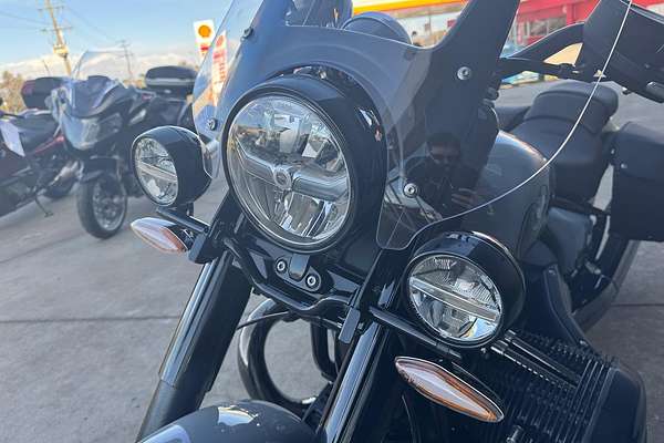 2025 BMW R 18 Classic Blacked Out R 18