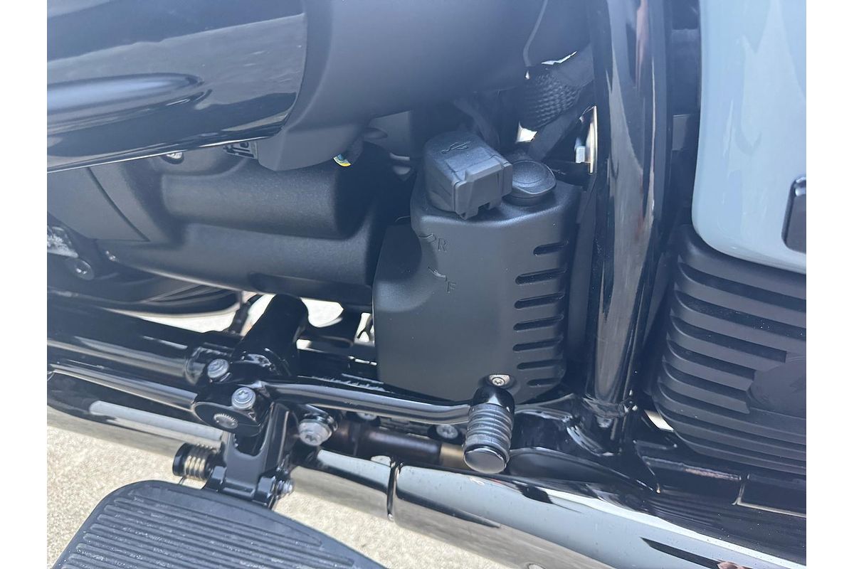 2025 BMW R 18 Classic Blacked Out R 18