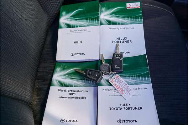 2021 Toyota Hilux SR GUN126R 4X4